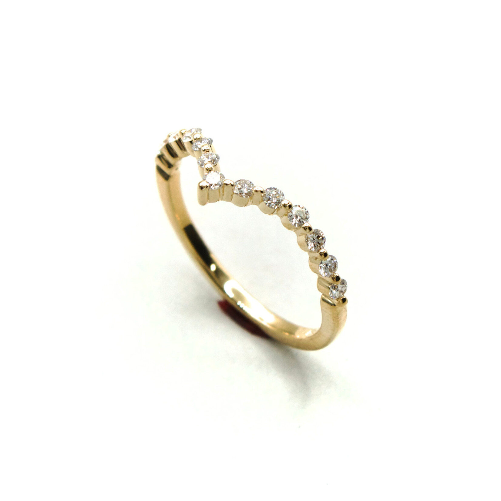 14K Gold Contour Shared Prong Medium Band with Lab-Grown Diamonds