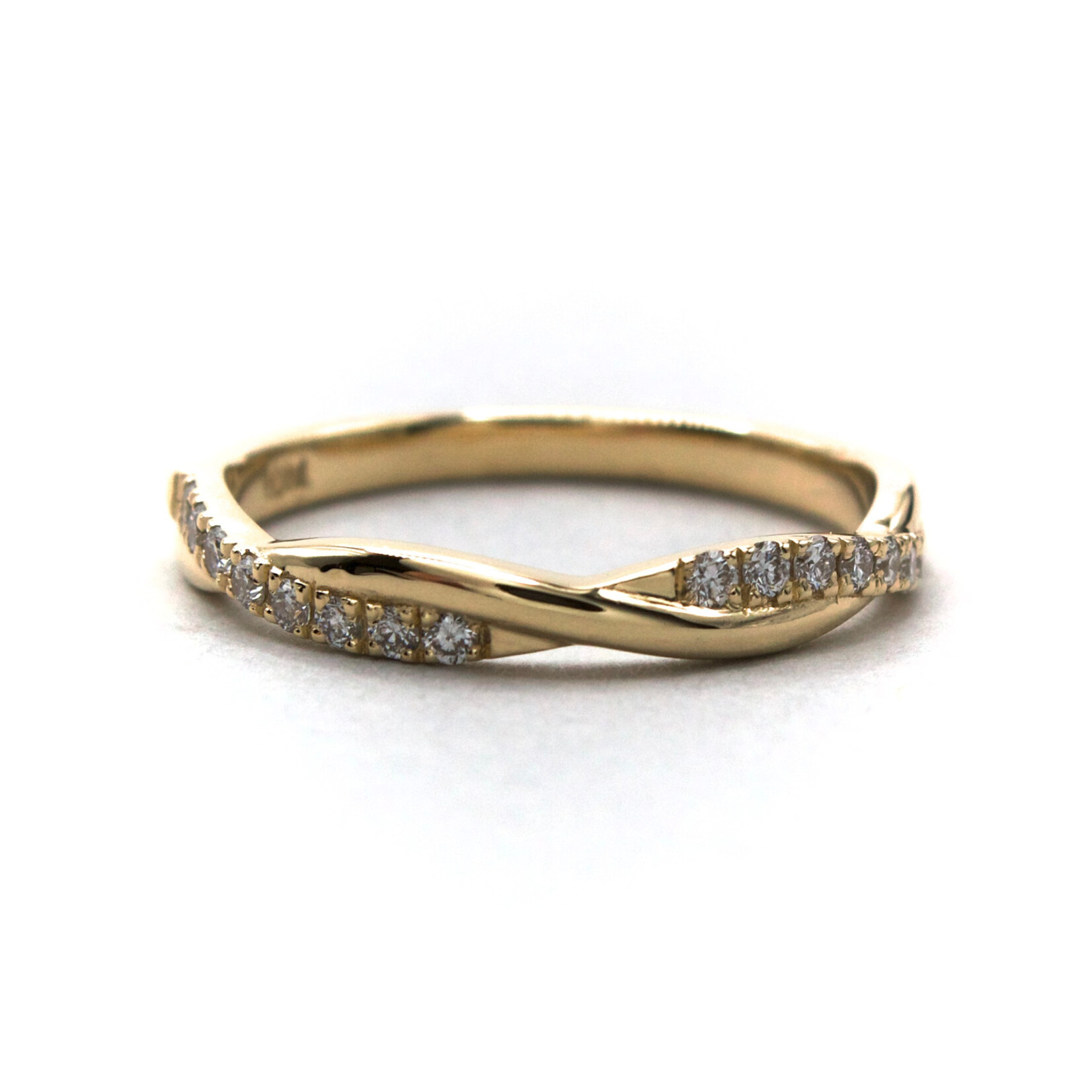 14K Gold Twist Band with Lab-Grown Diamonds