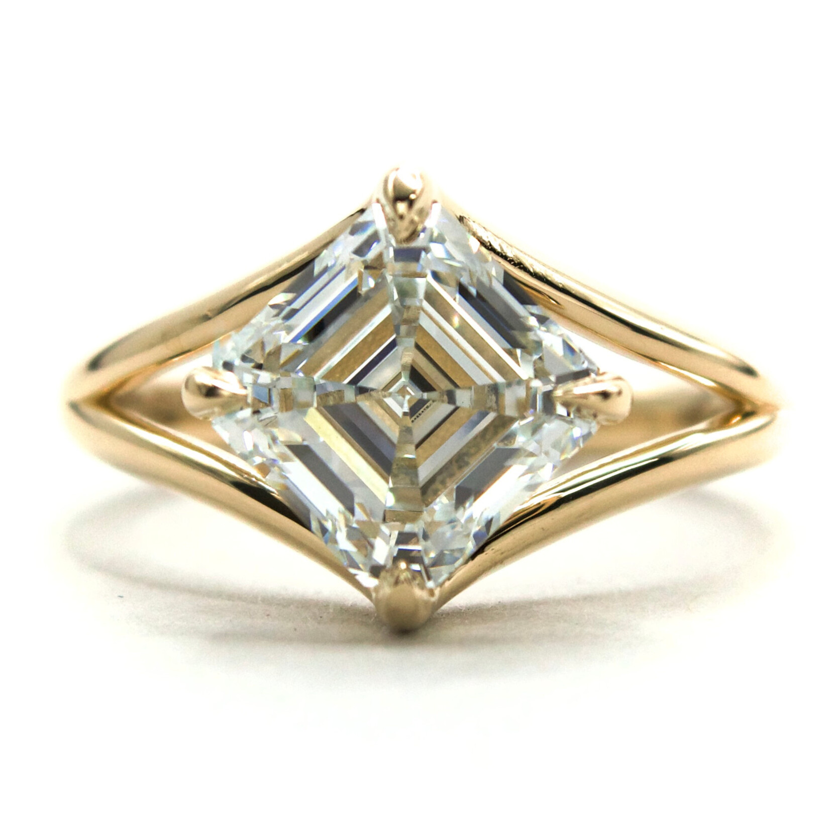 Jared K. 14K Yellow Gold 3.08ct D VVS2 Custom Ring