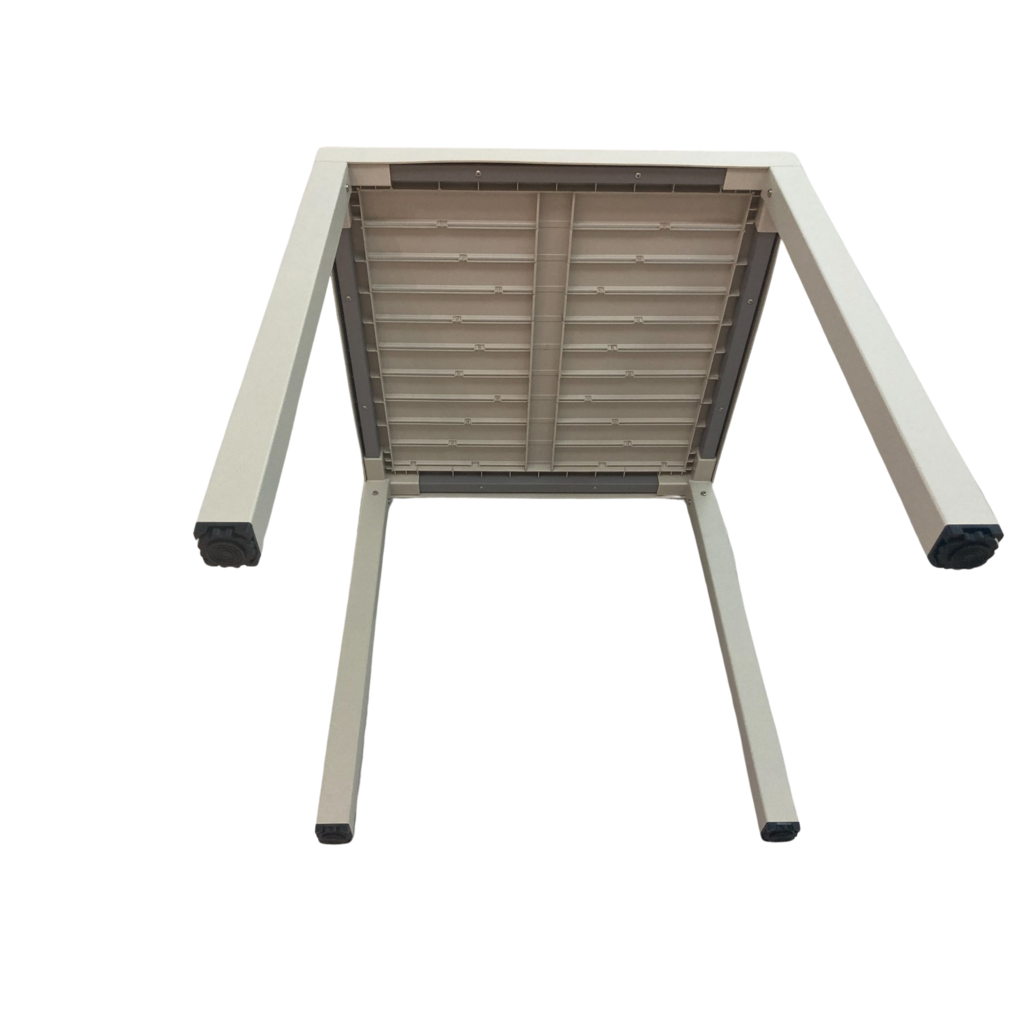 Nova - Table plateau en résine et pieds en aluminium Beige (31852 )