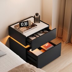 Table de chevet avec éclairage et dessus en pierre frittée polie