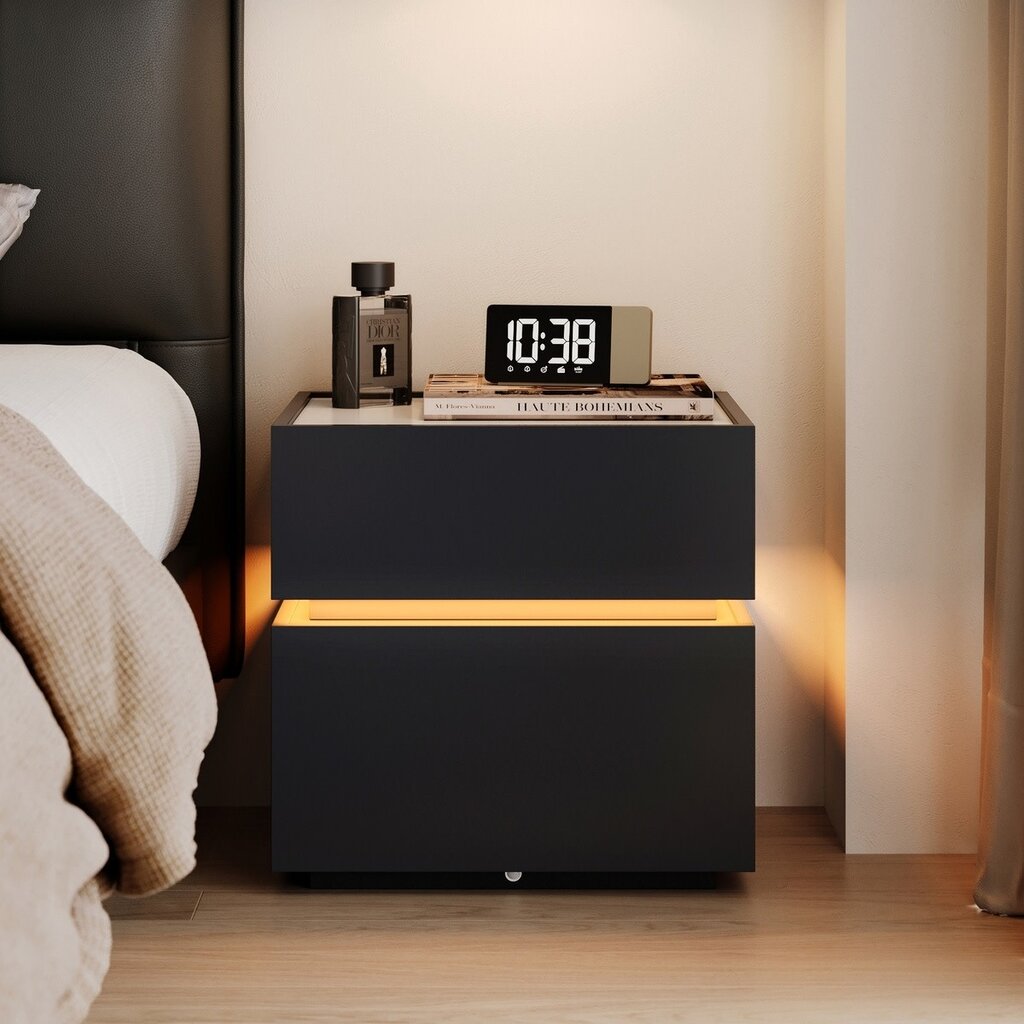 Table de chevet avec éclairage et dessus en pierre frittée polie