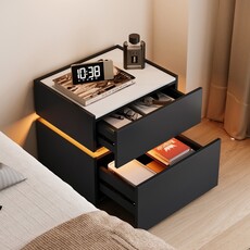 Table de chevet avec éclairage et dessus en pierre frittée polie