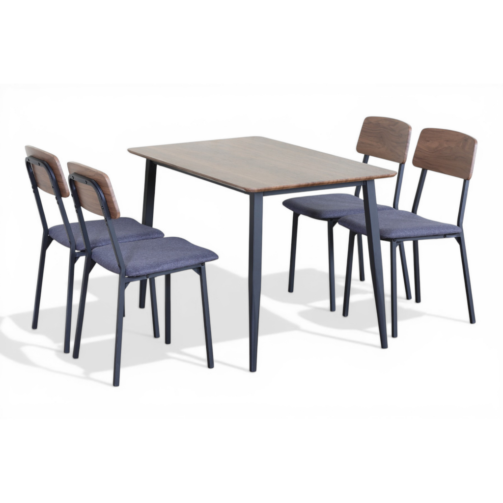 PATIO - Table à manger + 4 chaises