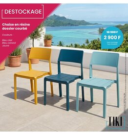 Chaise de table en résine dossier courbe