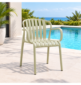 Chaise en résine Papenoo