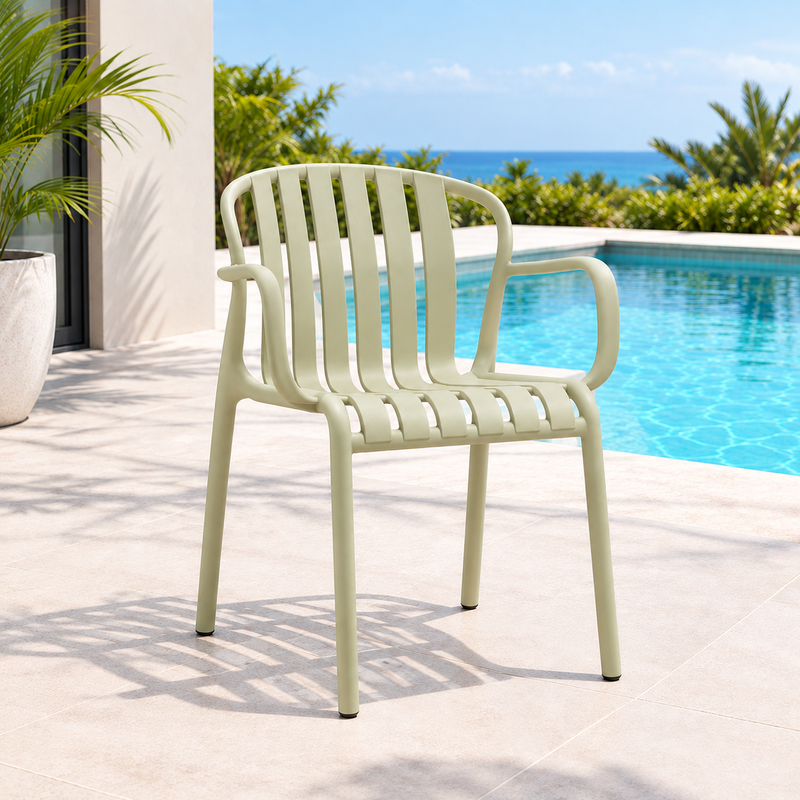 Chaise en résine Papenoo