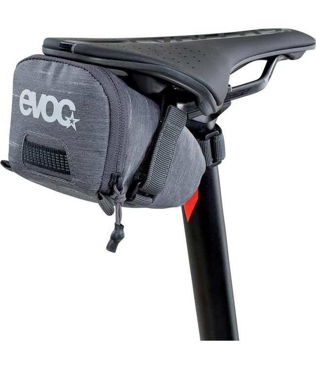 Sac de selle Tour M Gris carbone 0.7L de EVOC
