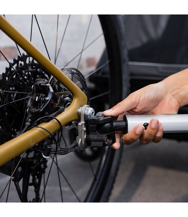 NEW Thule Axle Mount ezHitch™ Plate