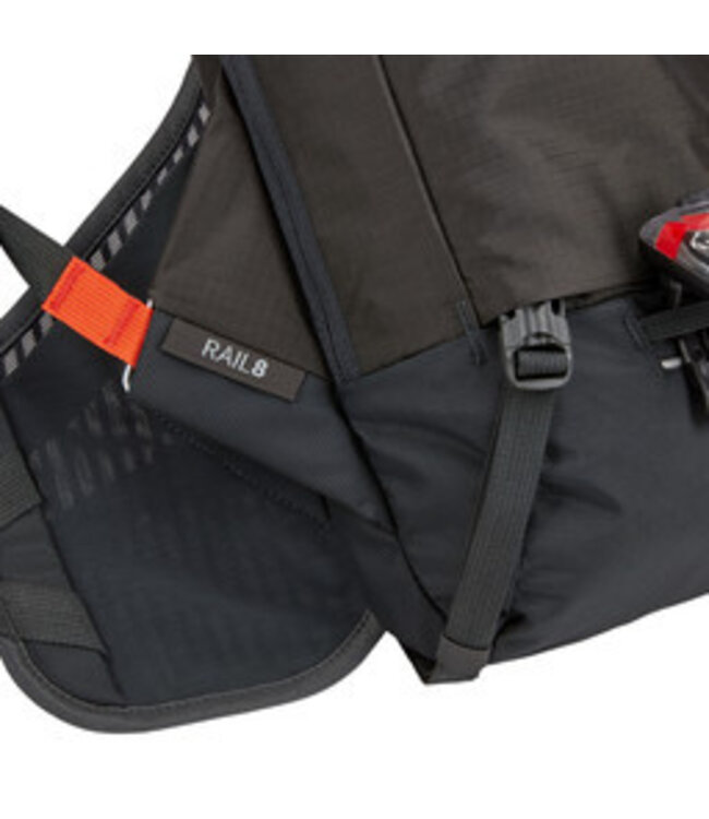 Thule Rail Hydration Pack Obsidian 8L