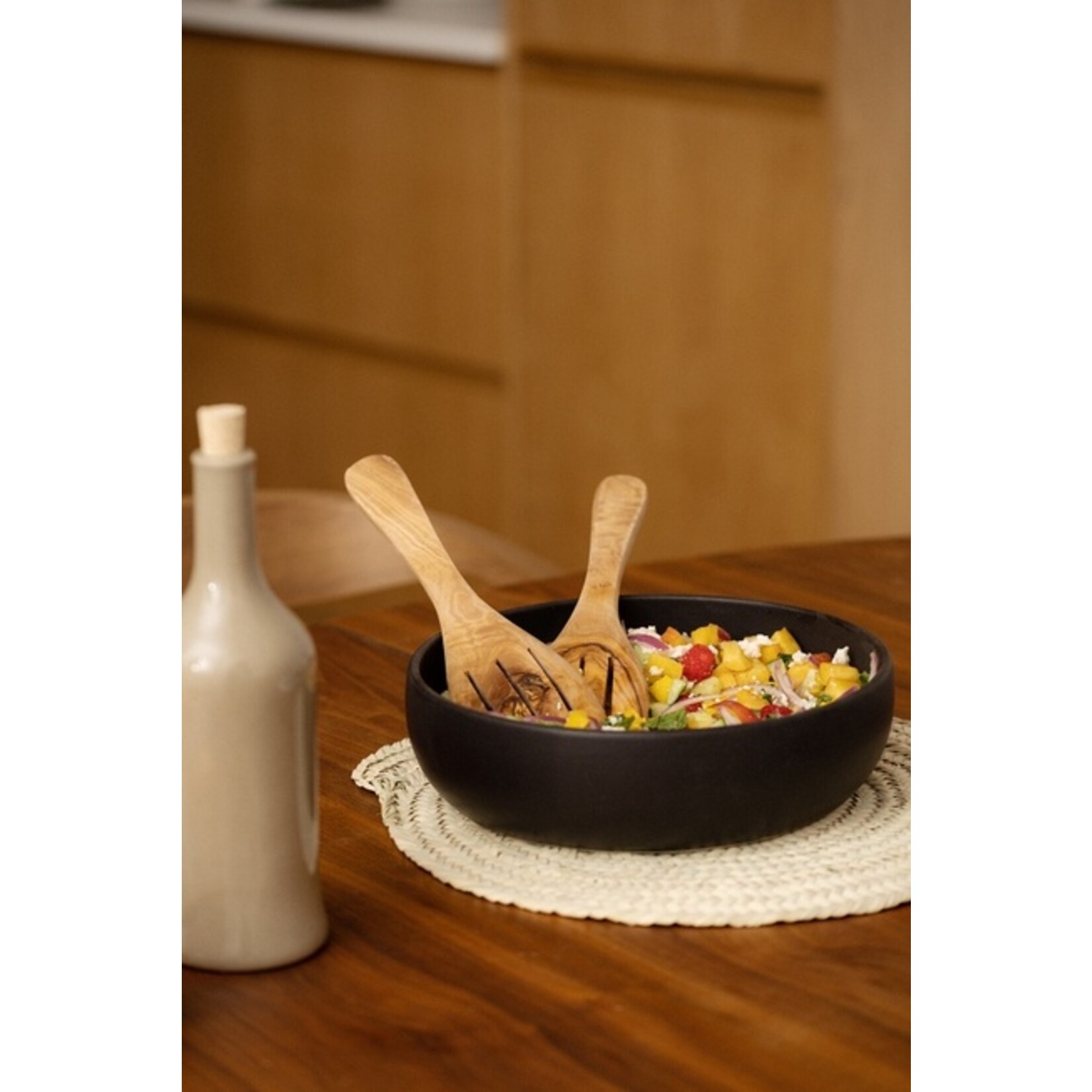 Shallow Stoneware Serving Bowl - Matte Black