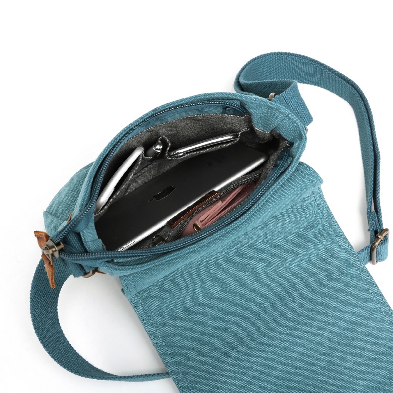 Classic Canvas Shoulder Bag - Pearl