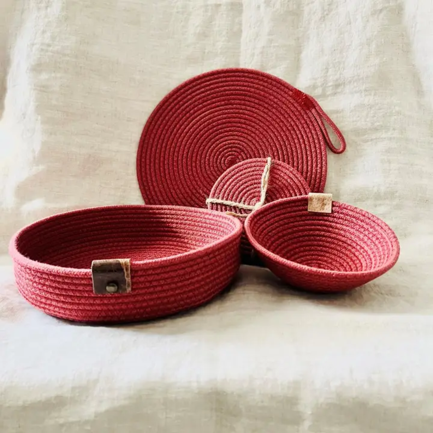 Maroon Rope Bowl Gift Set