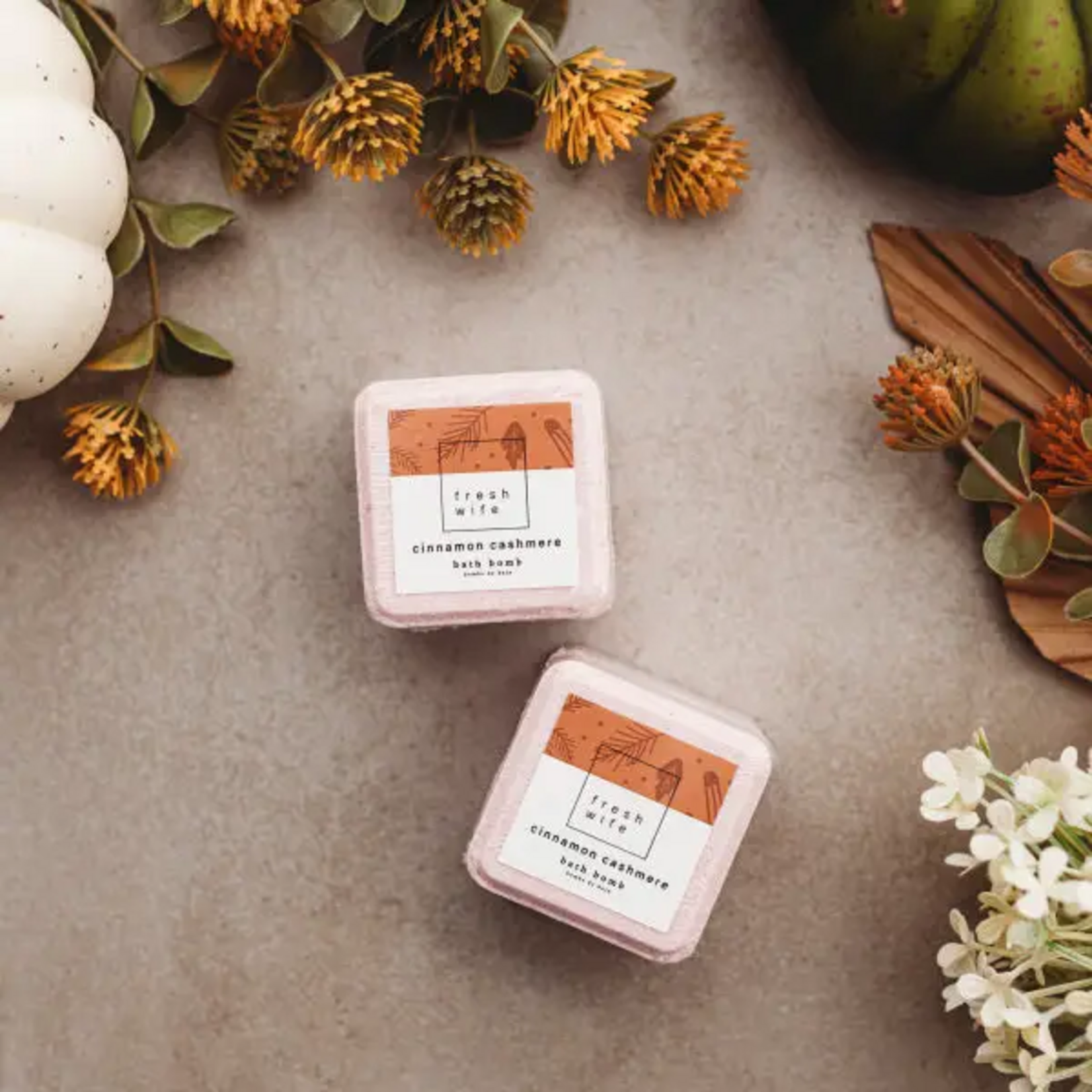 Cinnamon Cashmere Bath Bomb