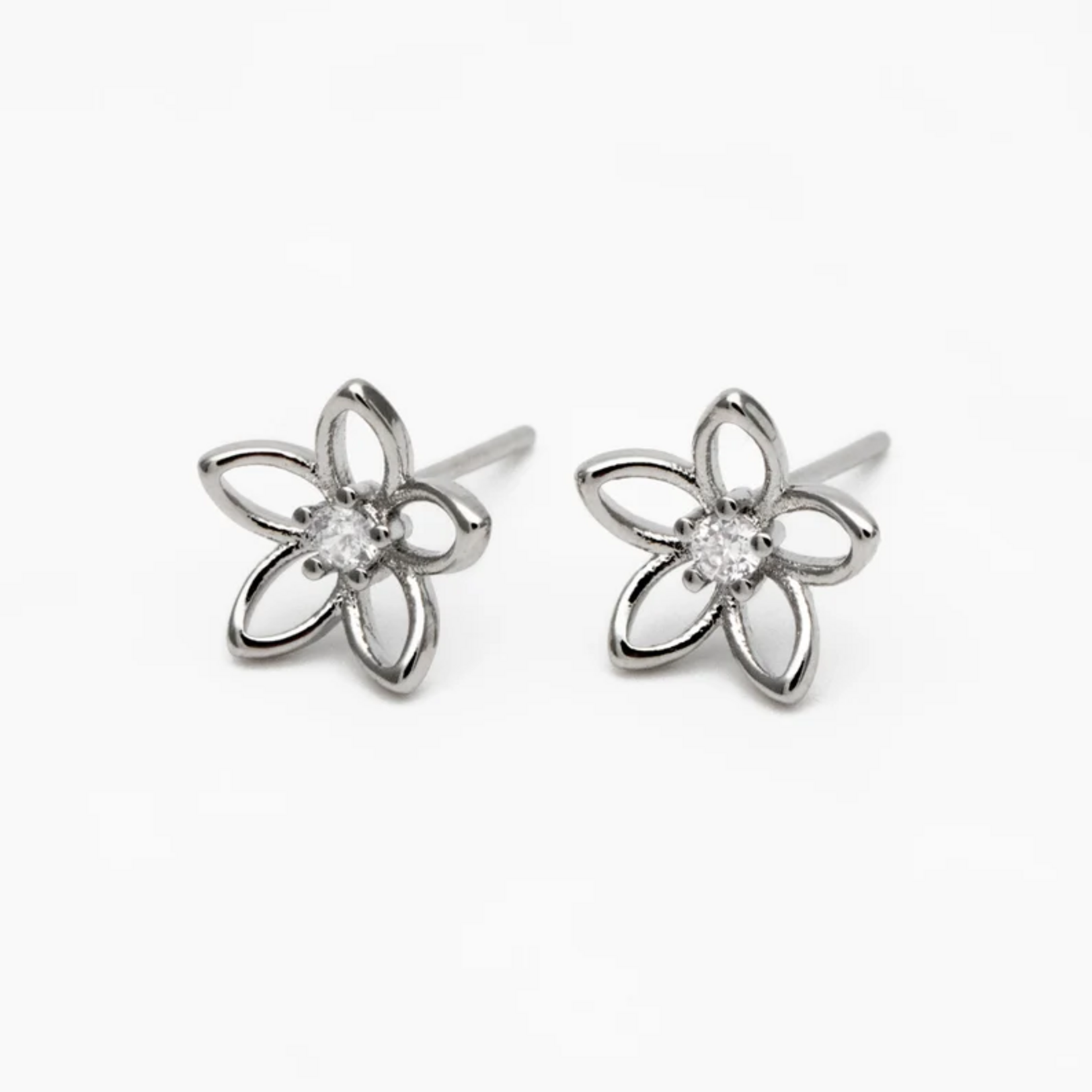 Silver Flower Stud w Cubic Zirconia