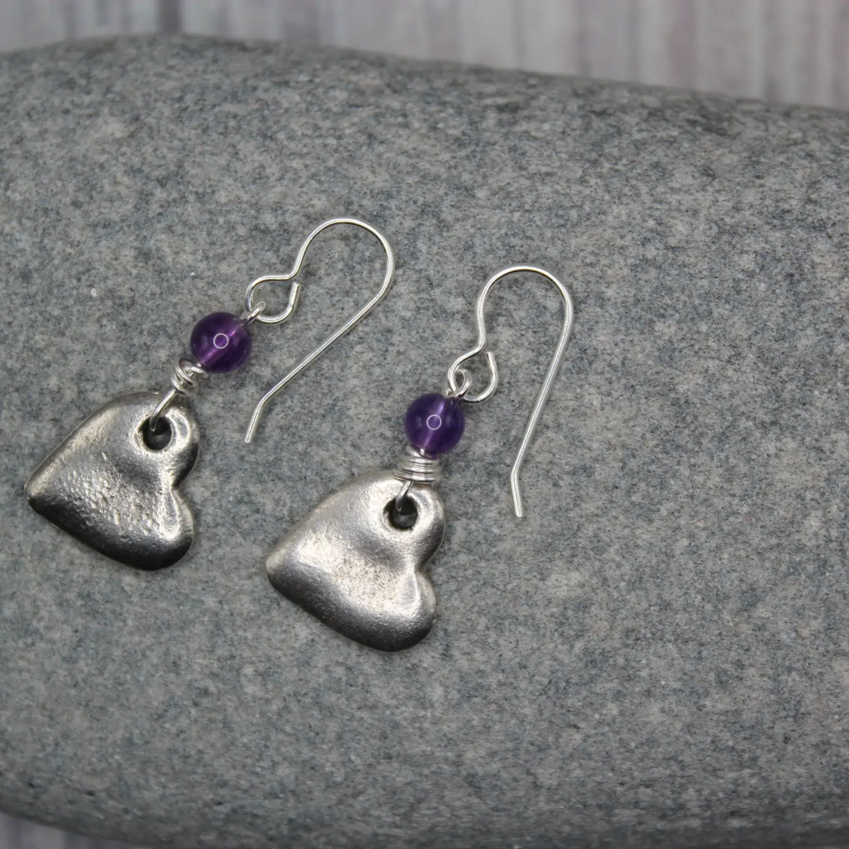 Silver Heart Earrings w Amethyst
