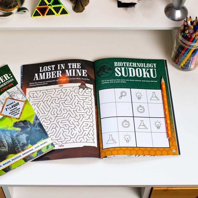 Jurassic World Dominion: Danger: Dinosaur Sightings: Coloring and Activity Book with Pull-out Poster