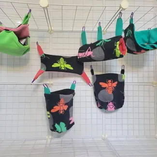 Sugar Glider Stichery Deluexe Fleece Mammal Cage Set 6 pc - Bugs on Black mini bridge