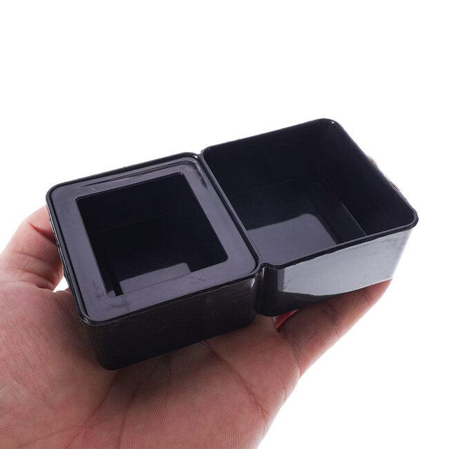 Roonami Black Water/Mealworm Dish