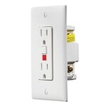 RV Designer White Dual GFCI Outlet w/Cover-Plate