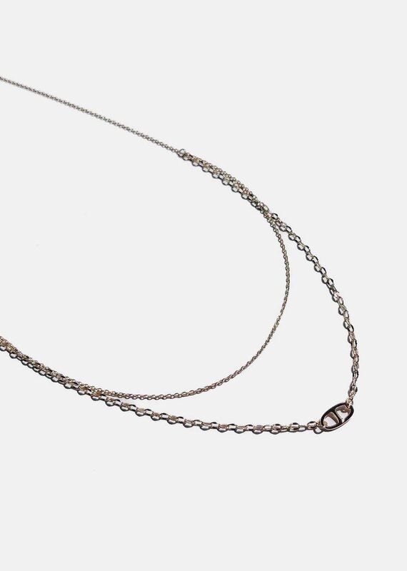 Oval Pendant Necklace - Silver