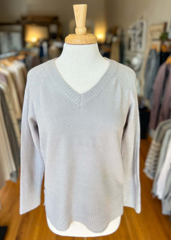 Be Cool Fiona Classic V-neck Sweater (2 Colors) - FINAL SALE