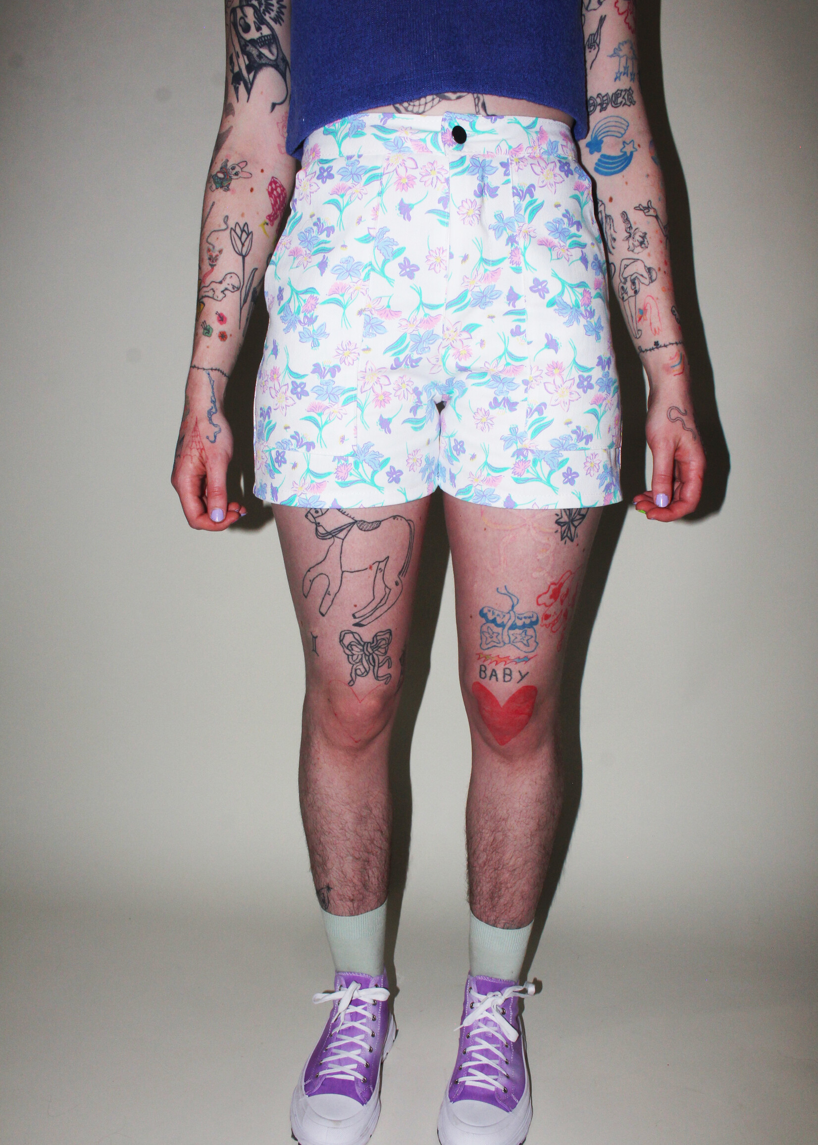 Studio Citizen Studio Citizen Shorts in Blue Floral Denim