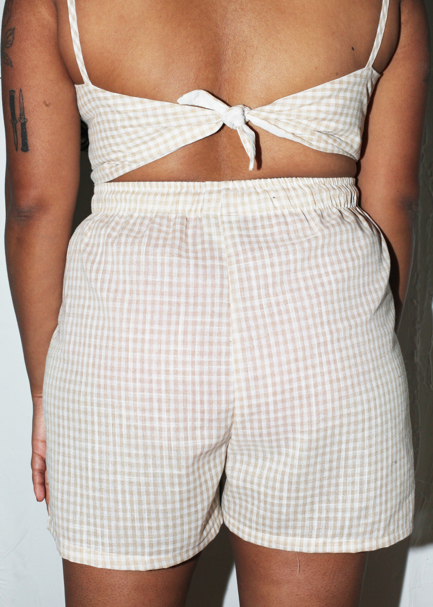 Studio Citizen Studio Citizen Drawstring Boxer Shorts in Cream Gingham