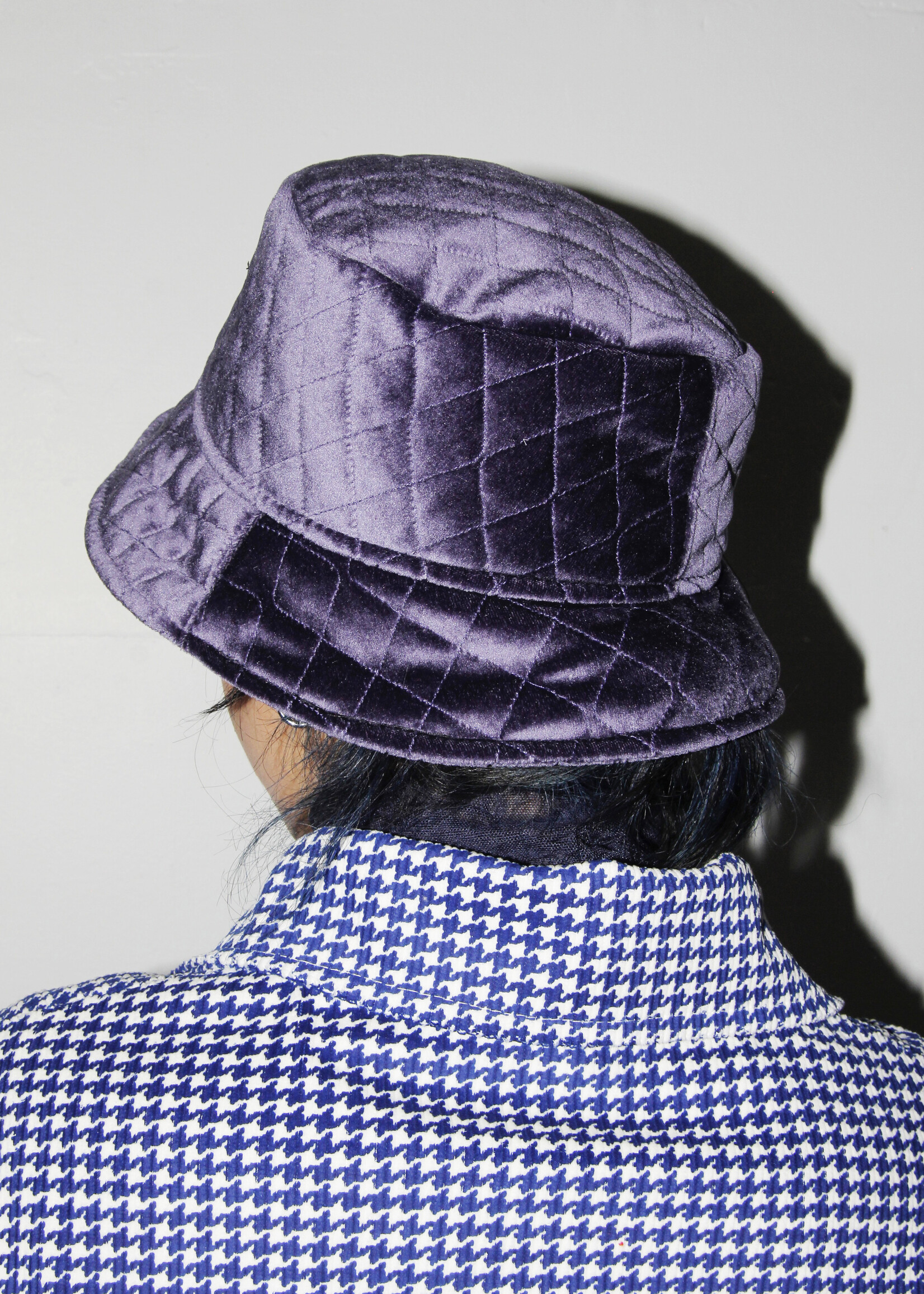 Studio Citizen Studio Citizen Bucket Hat in Purple Navy Quilted Velvet