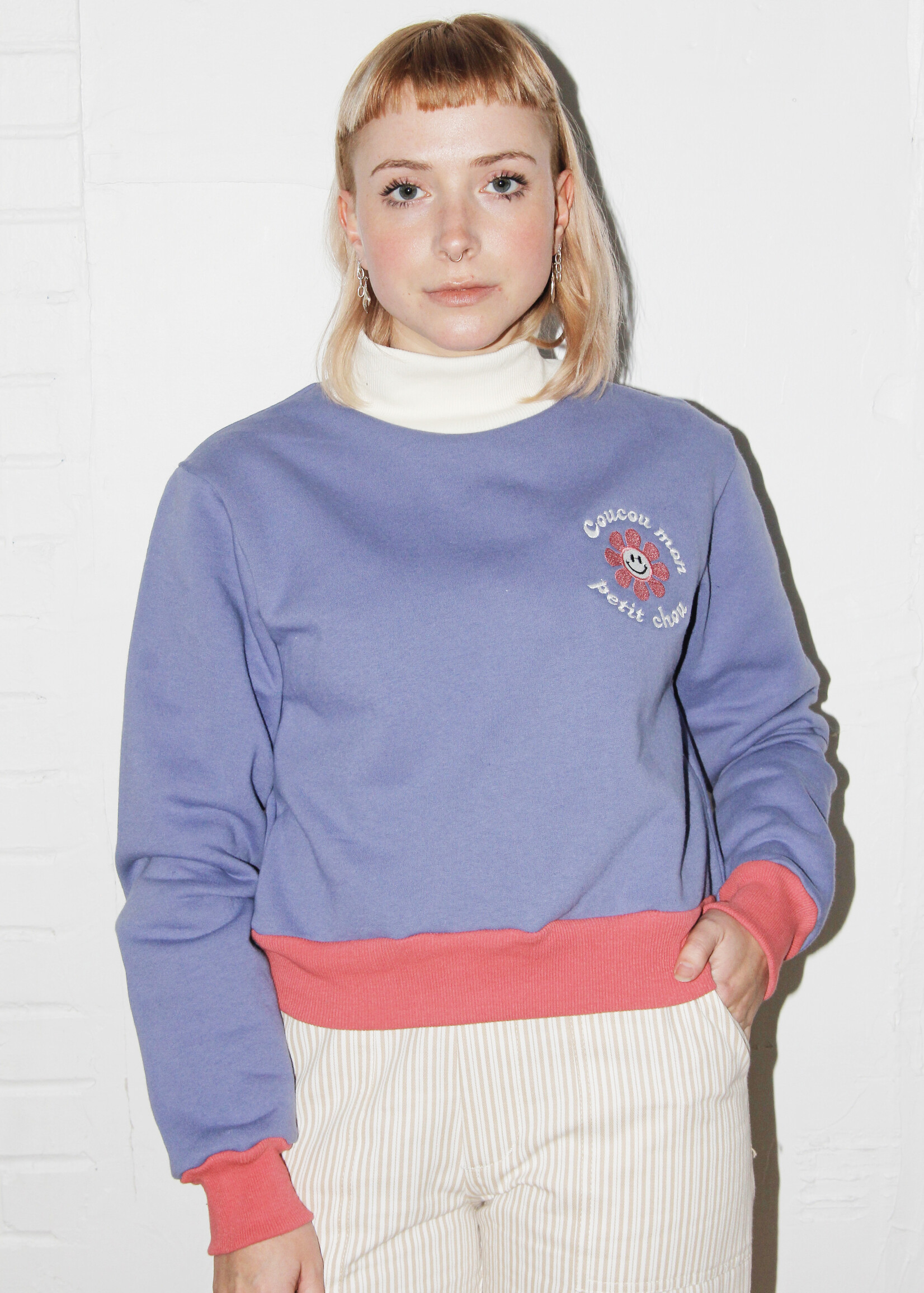 Studio Citizen Studio Citizen "Coucou Mon Petit Chou" Sweater in Blue and Pink