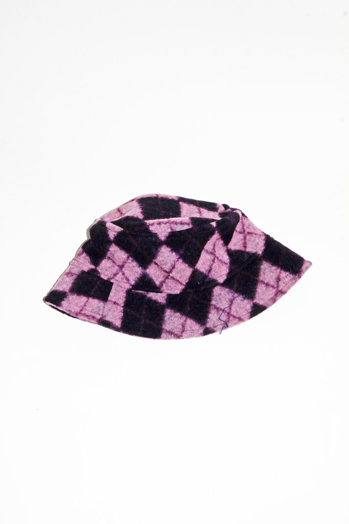 Studio Citizen Studio Citizen Bucket Hat in Purple and Pink Wool Argyle Print
