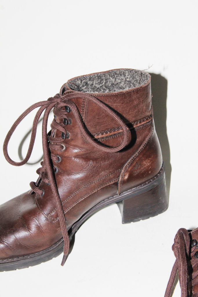 Vintage Vintage Brown Leather Lace Up, Size  39/8.5