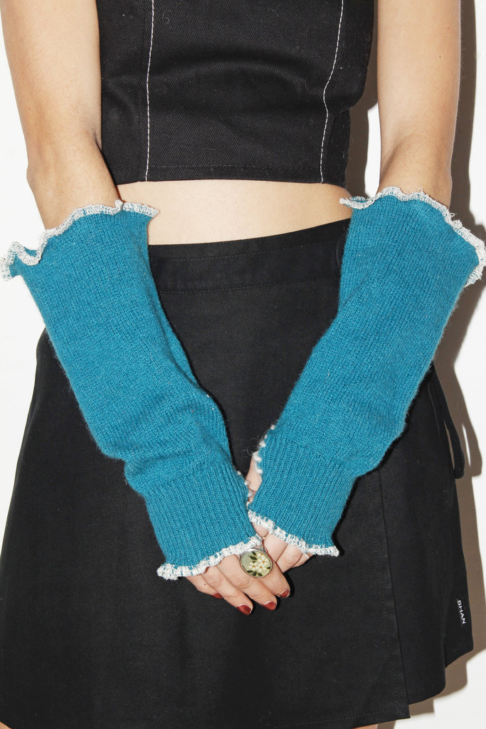 Studio Citizen Upcycled Knit Gloves in Teal and White