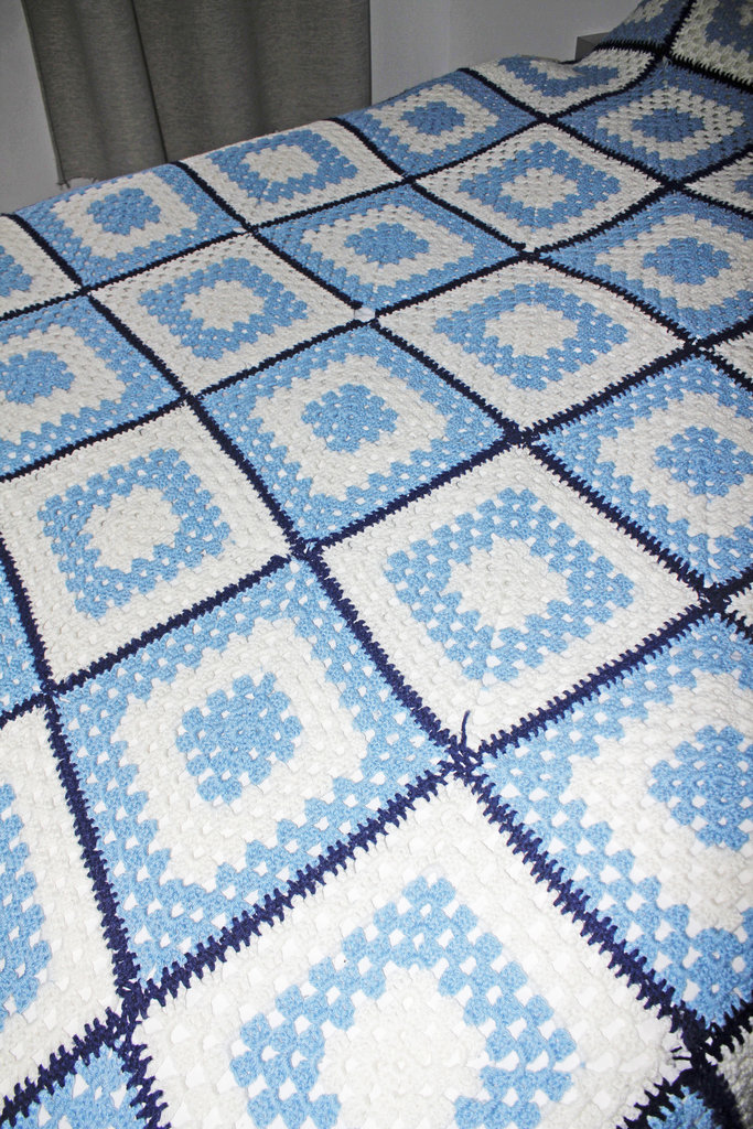 Vintage Vintage Blue and White Granny Square Crochet Blanket
