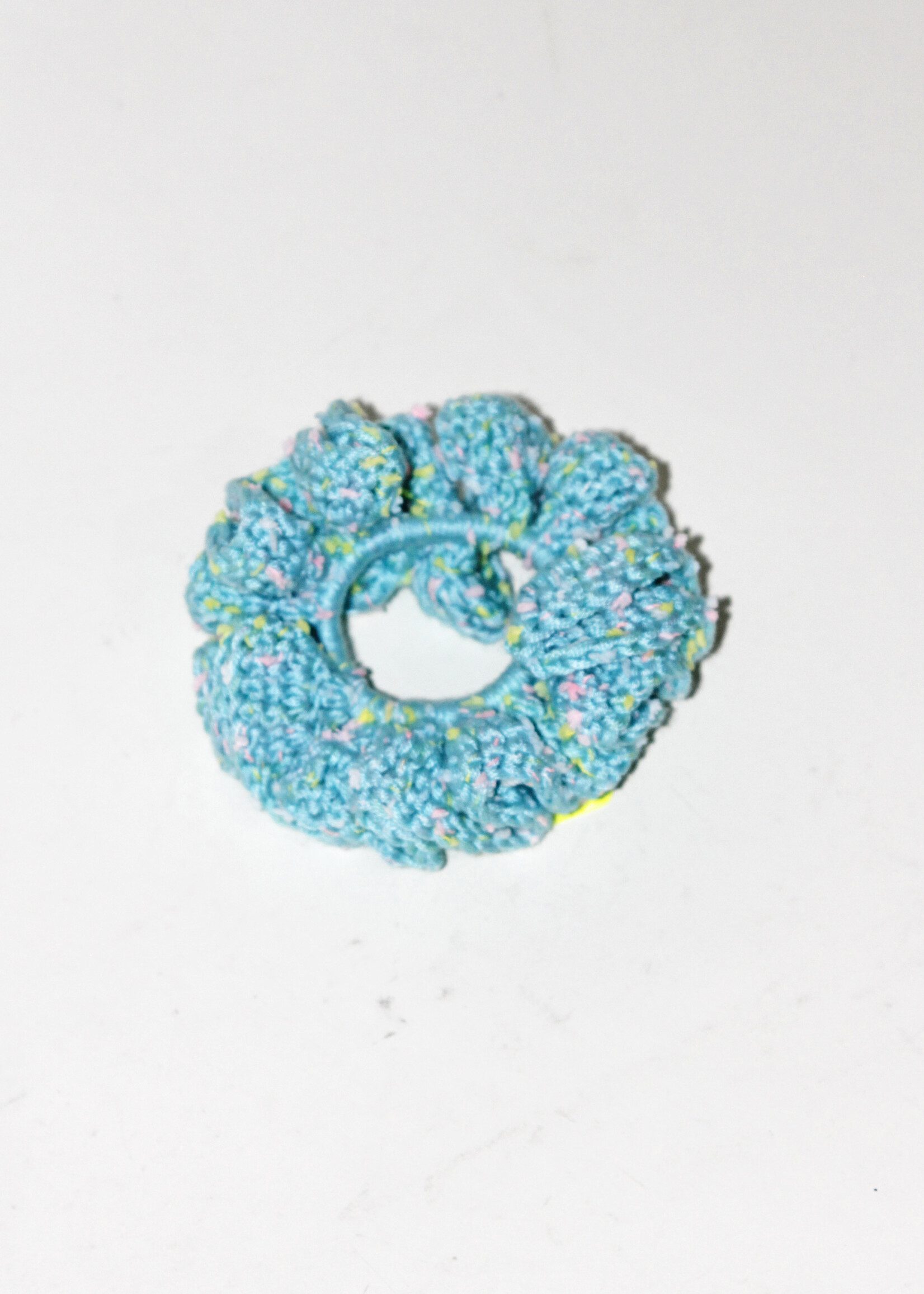 Beetrice Beetrice Flecks Crochet Scrunchies -