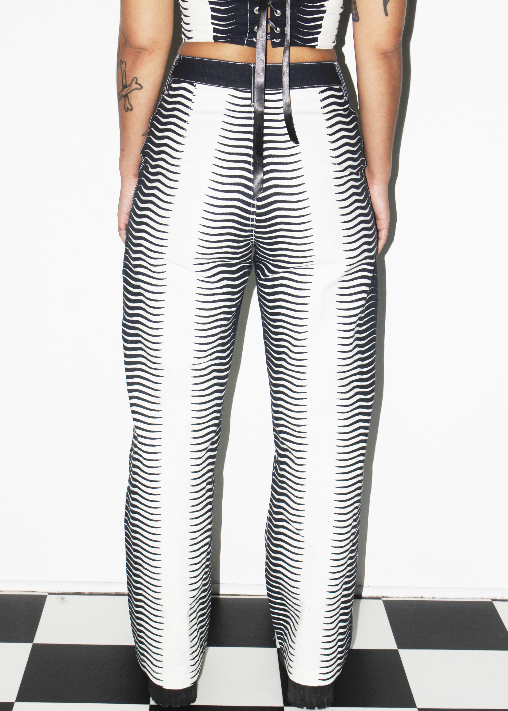 Studio Citizen Studio Citizen Straight Cut Pants in Zebra Print