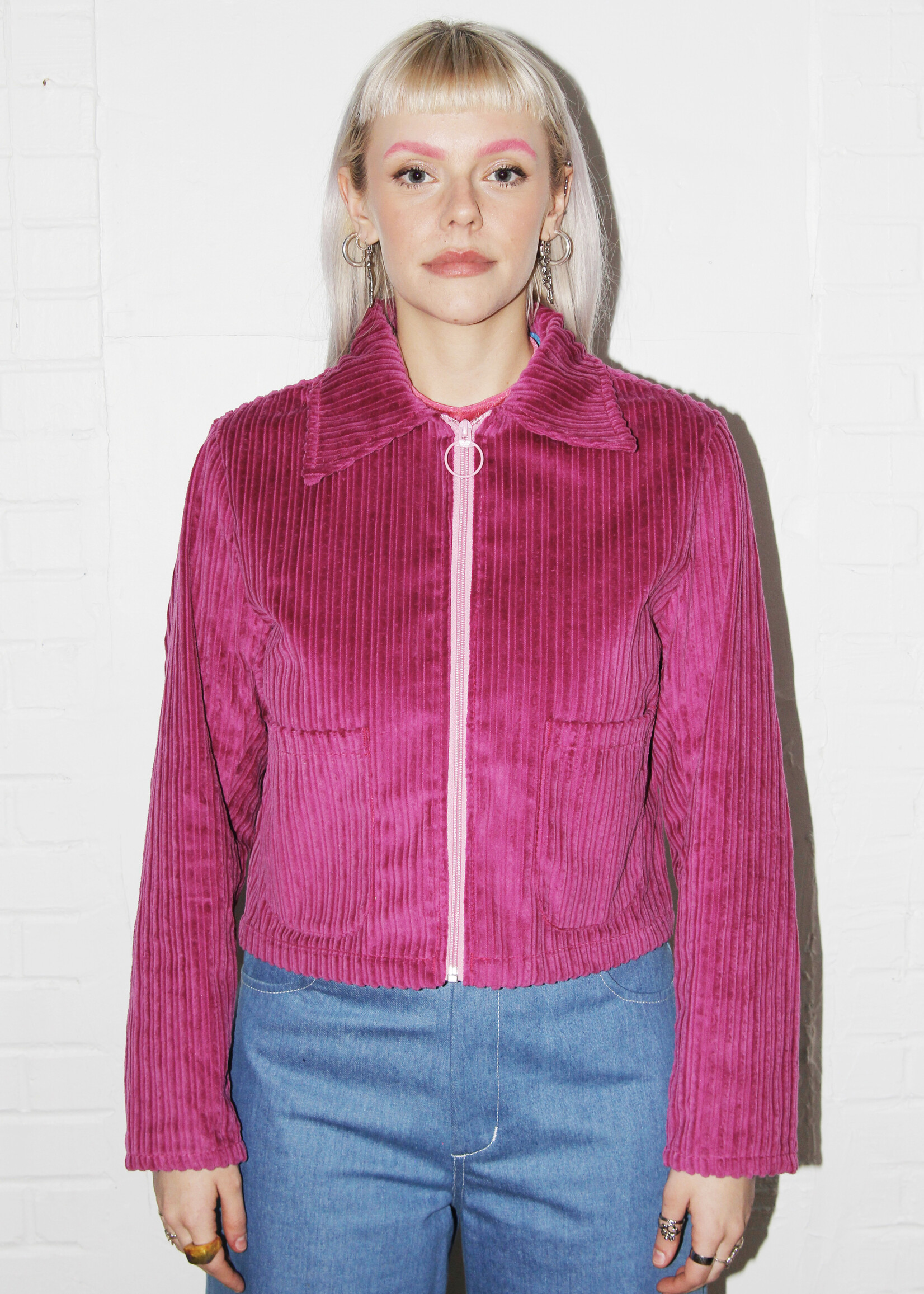 Studio Citizen Studio Citizen Zipper Jacket in Fuchsia Corduroy