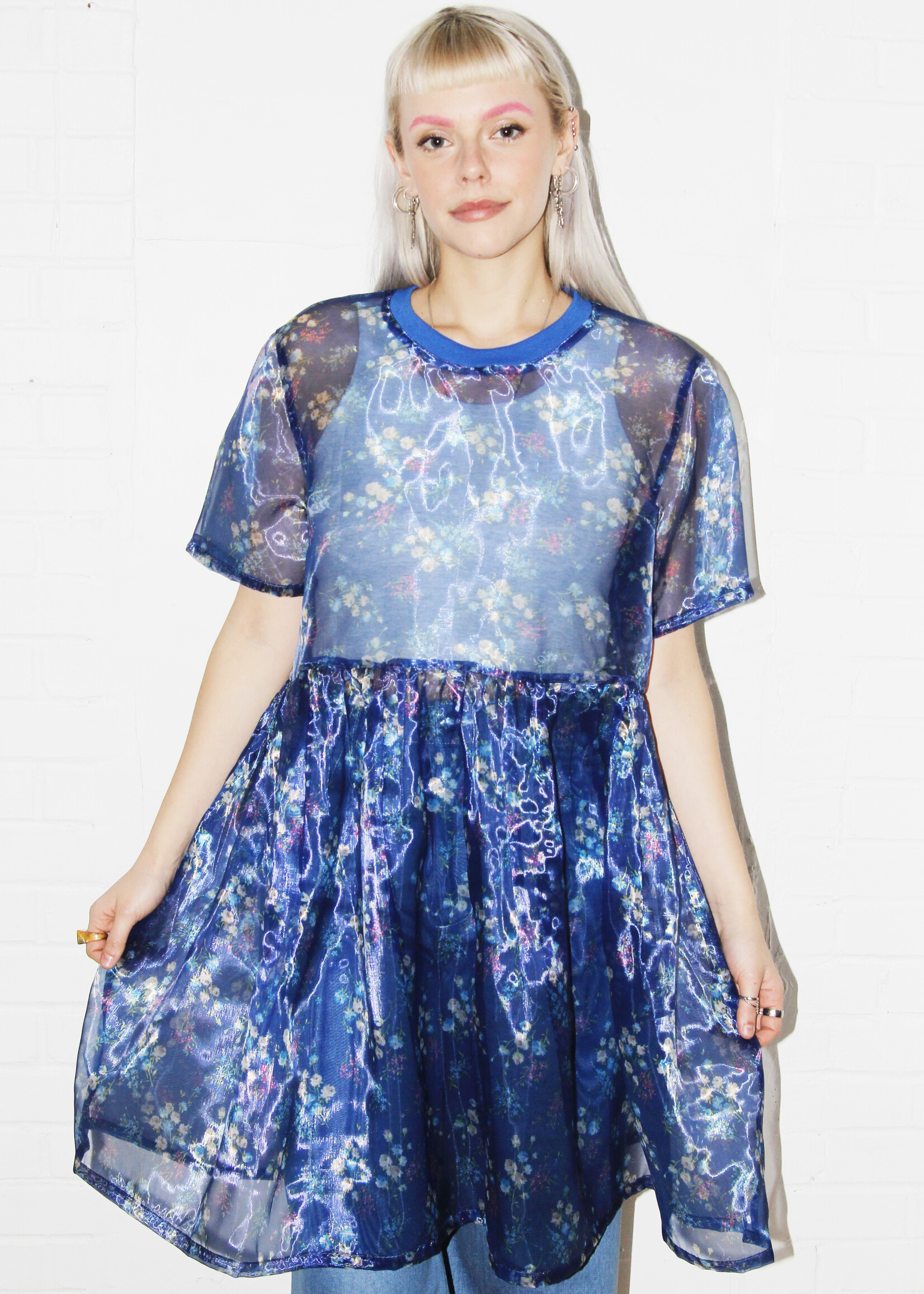 Studio Citizen Studio Citizen Babydoll Dress in Sheer Navy Floral