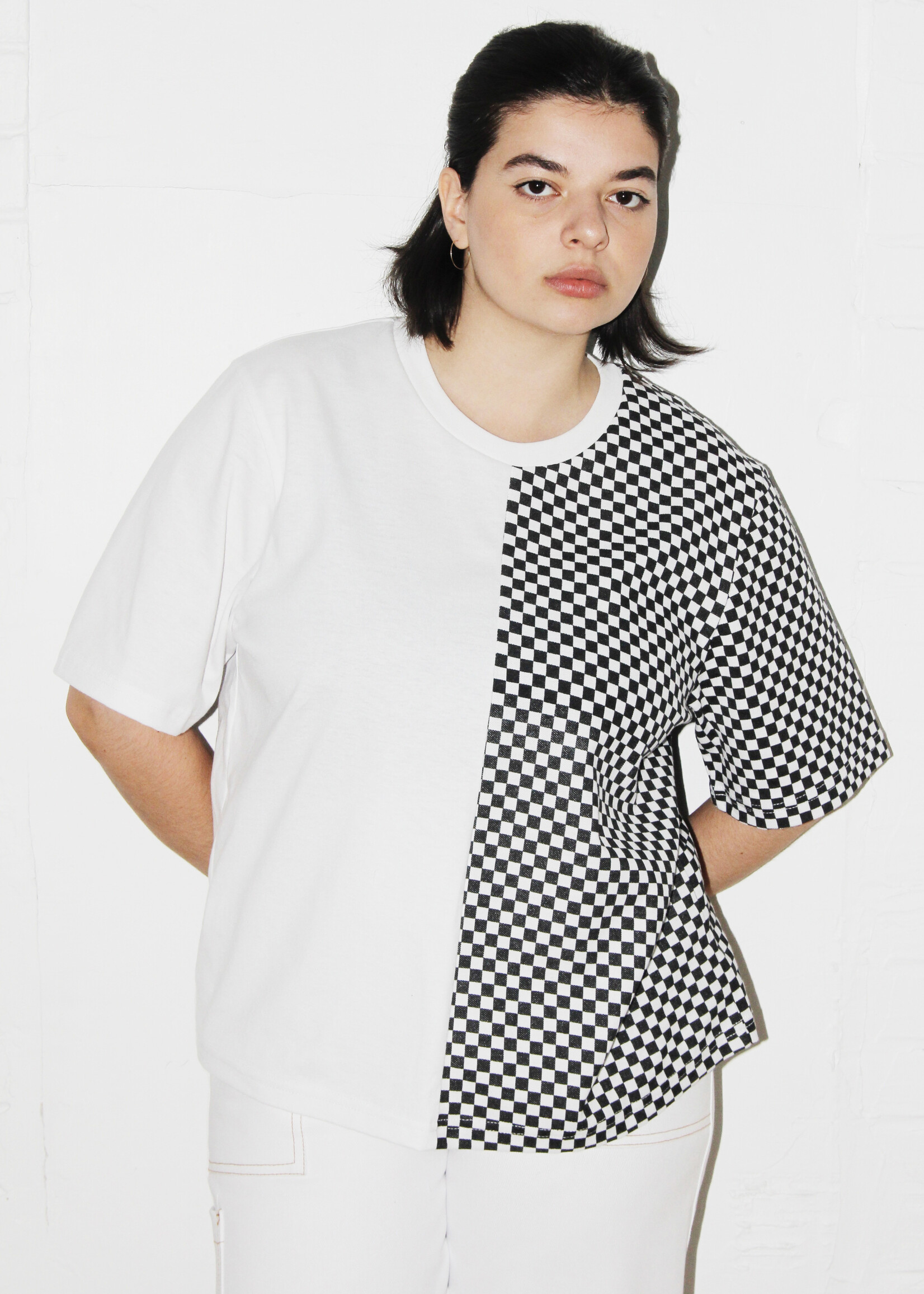 Studio Citizen Studio Citizen Long Boxy Tee in White and Checkered