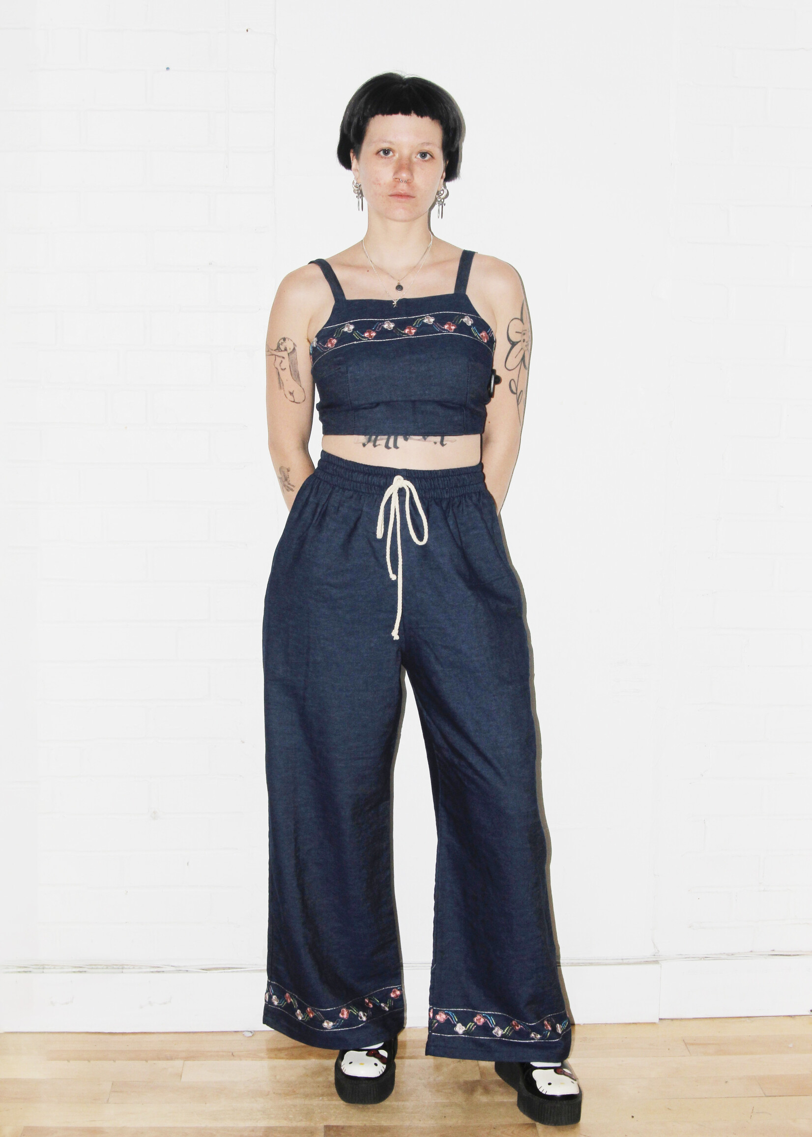 Studio Citizen Studio Citizen Relaxed Fit Drawstring Pant in Denim Embroidery