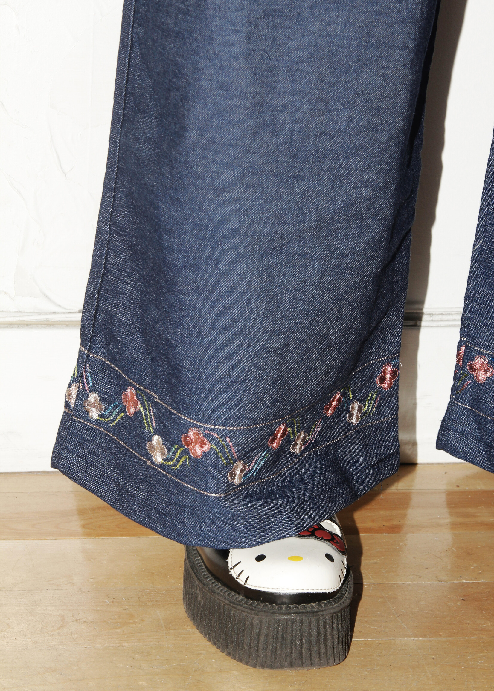 Studio Citizen Studio Citizen Relaxed Fit Drawstring Pant in Denim Embroidery