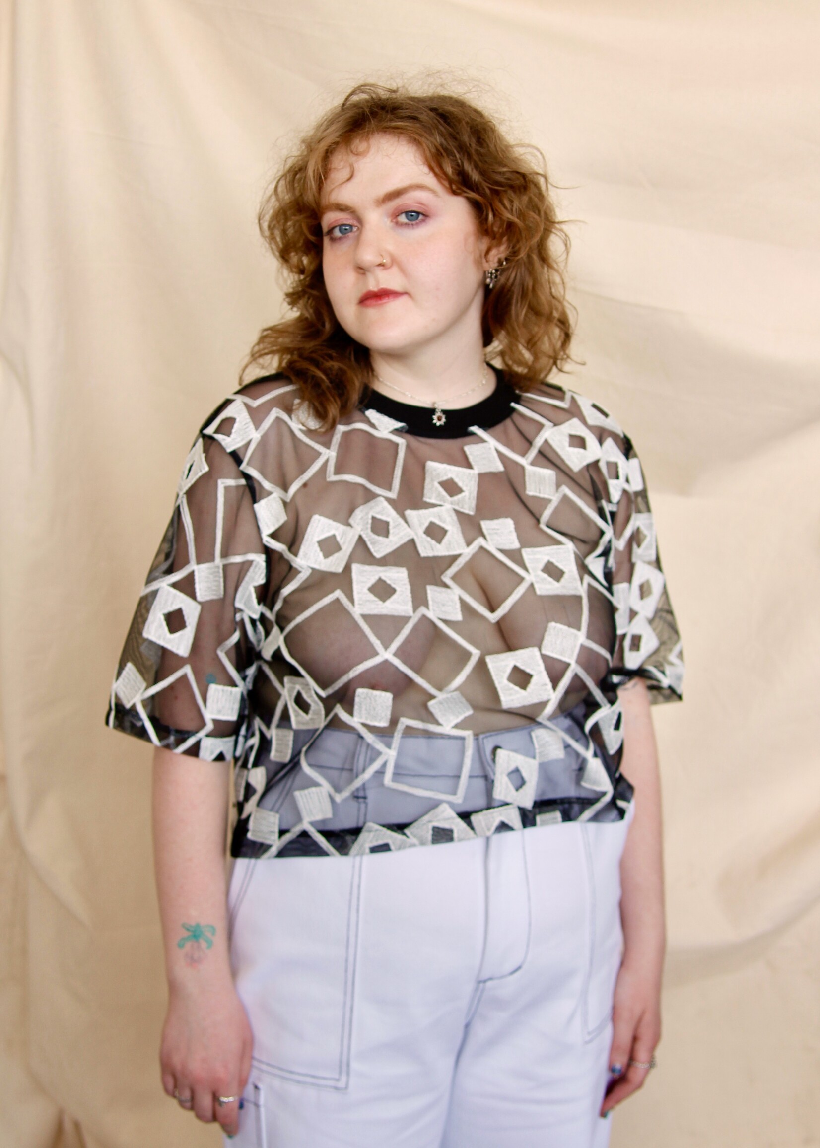 Studio Citizen Studio Citizen Boxy Tee in Black and White Geometric  Mesh