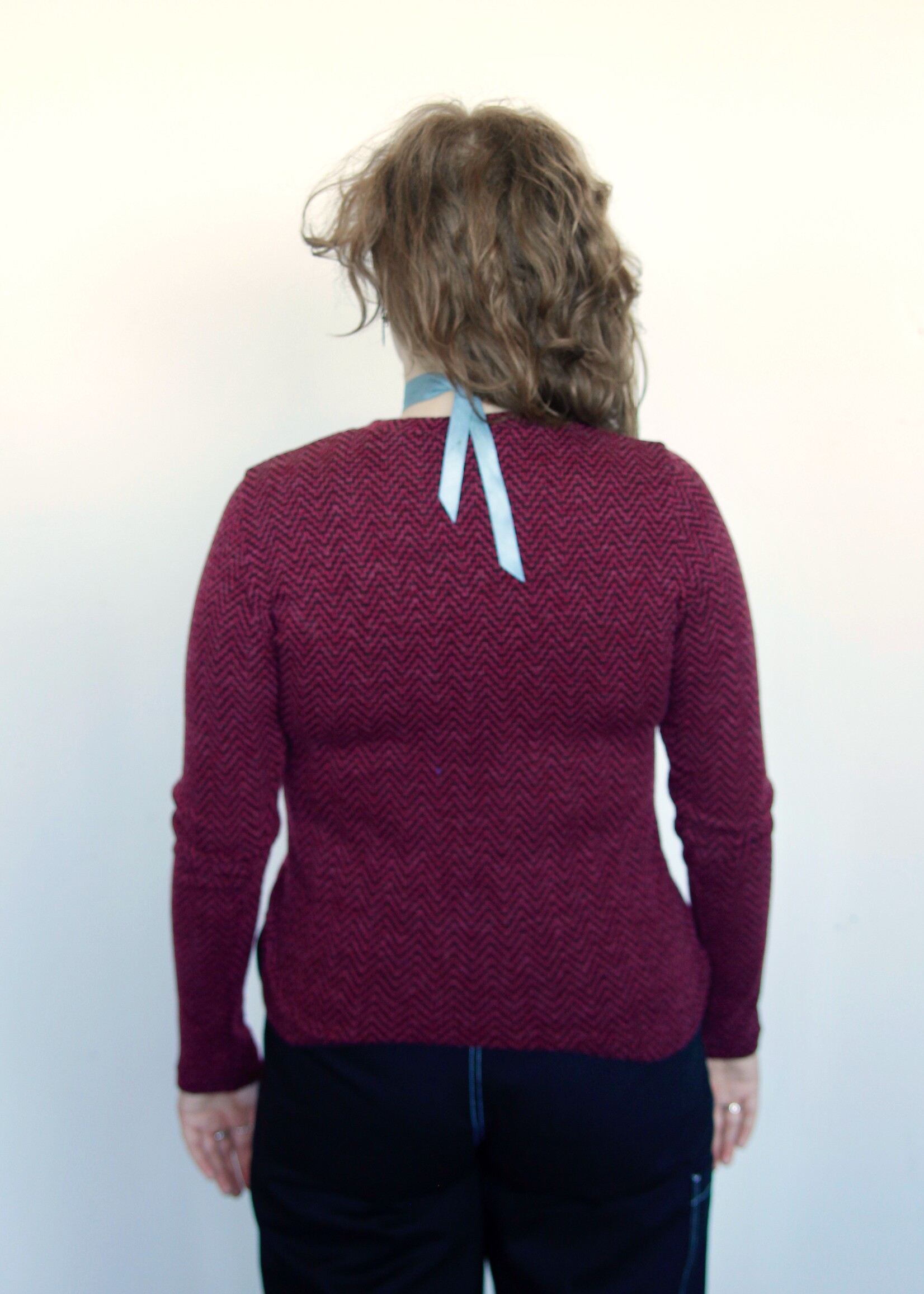 Studio Citizen Studio Citizen Fitted Top - Burgundy Zig Zag