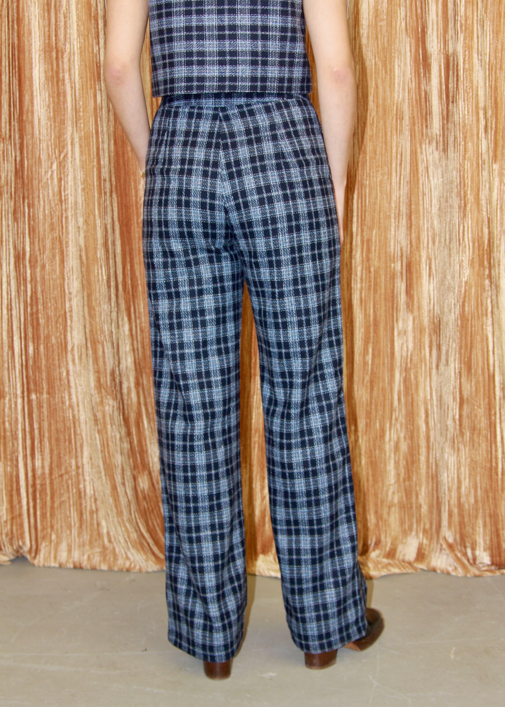Studio Citizen Studio Citizen Straight Cut Pants in Blue Plaid