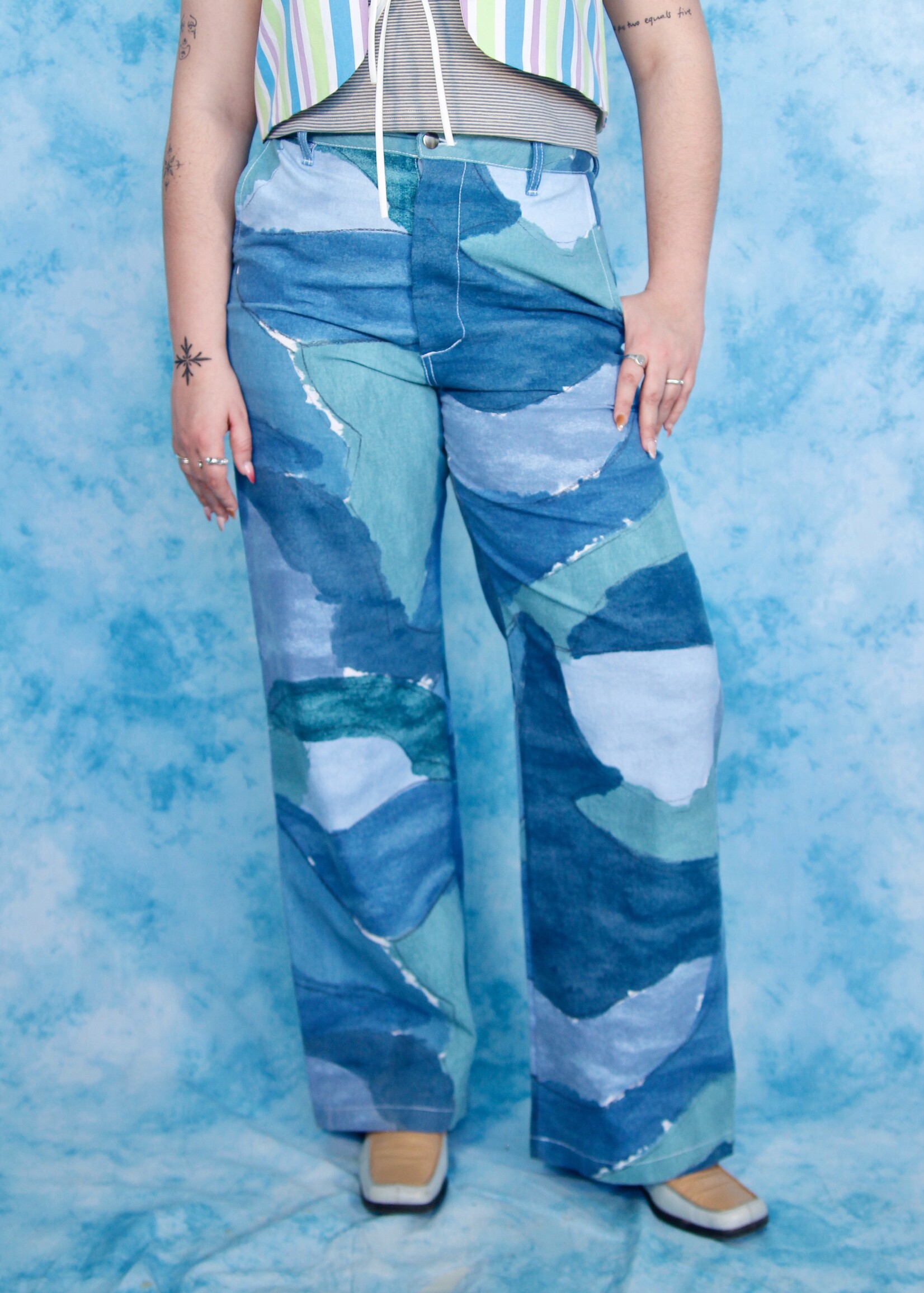 Studio Citizen Studio Citizen Straight Cut Pants in Blue Watercolour
