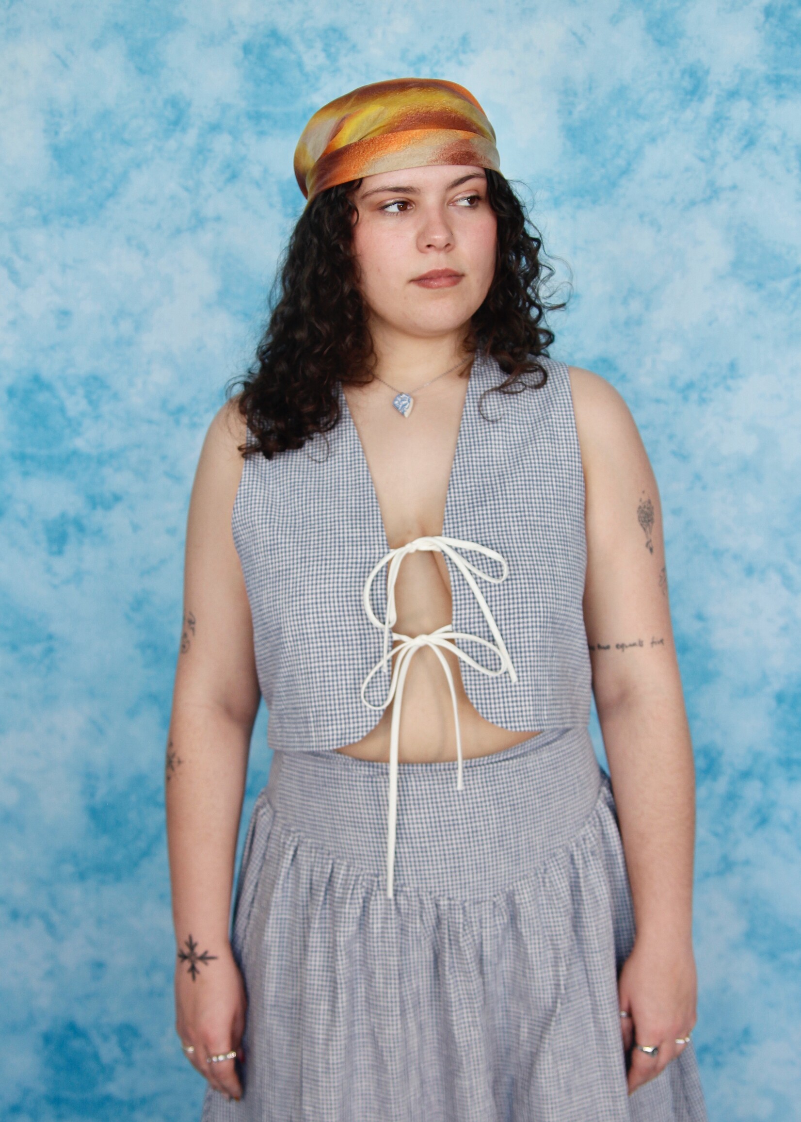 Studio Citizen Studio Citizen Fitted Vest in Blue Gingham