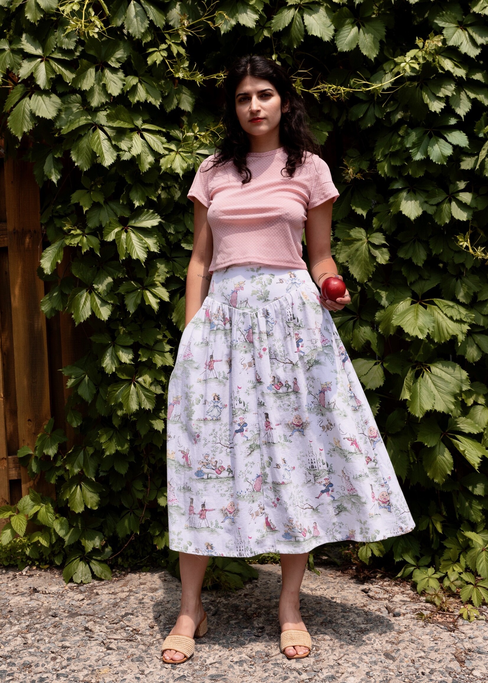 Studio Citizen Studio Citizen Maiden Skirt in Nursery Rhyme Print