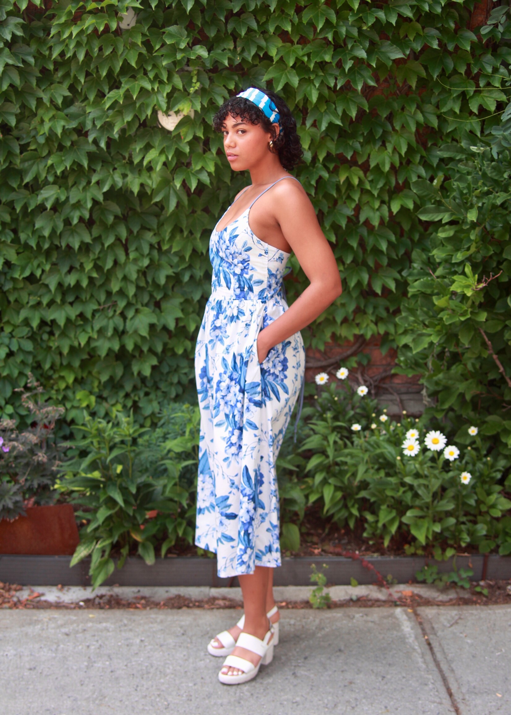 Studio Citizen Studio Citizen Maiden Dress in Blue Floral Cotton