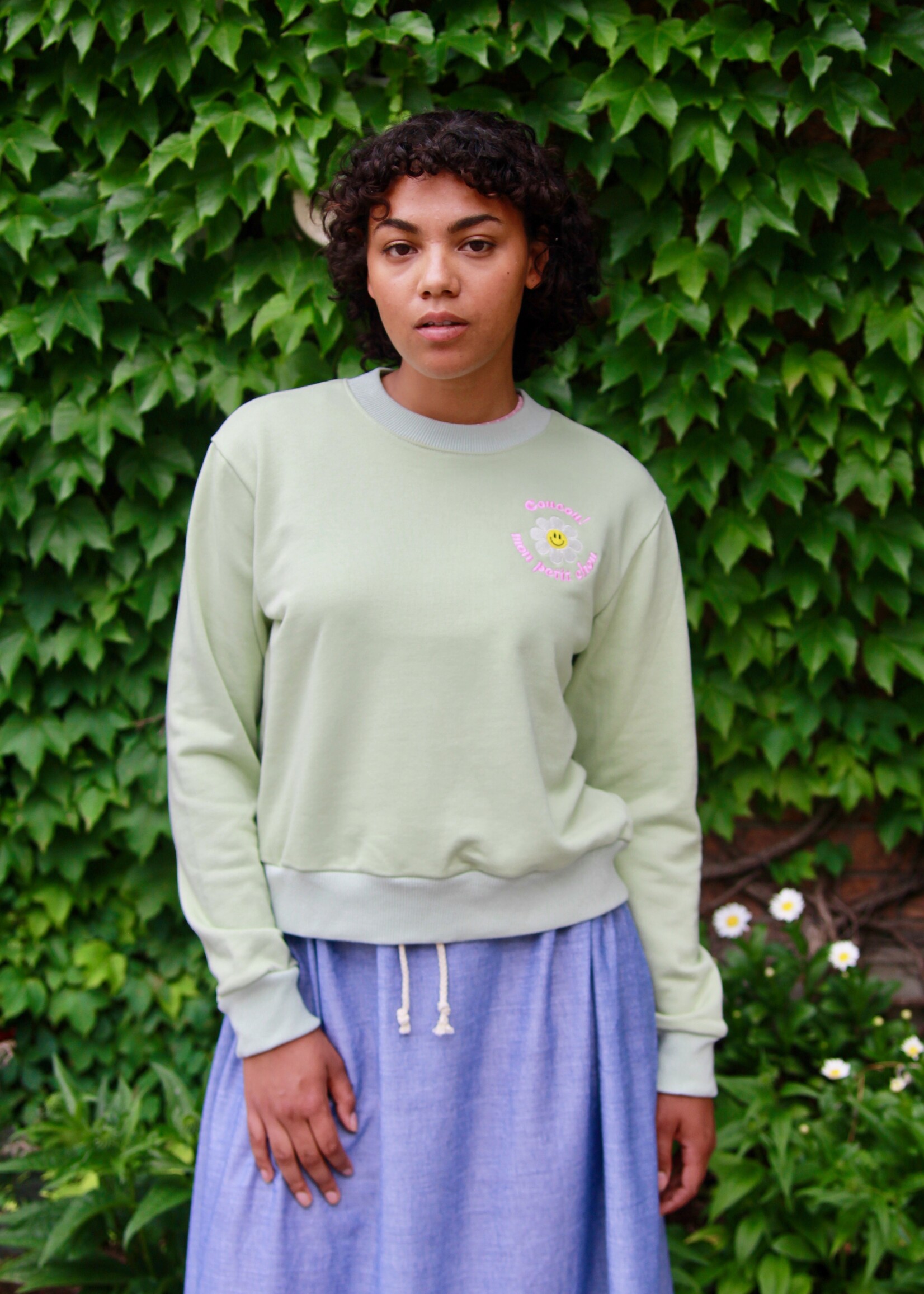 Studio Citizen Studio Citizen "Coucou Mon Petit Chou" Sweater in Pastel Green