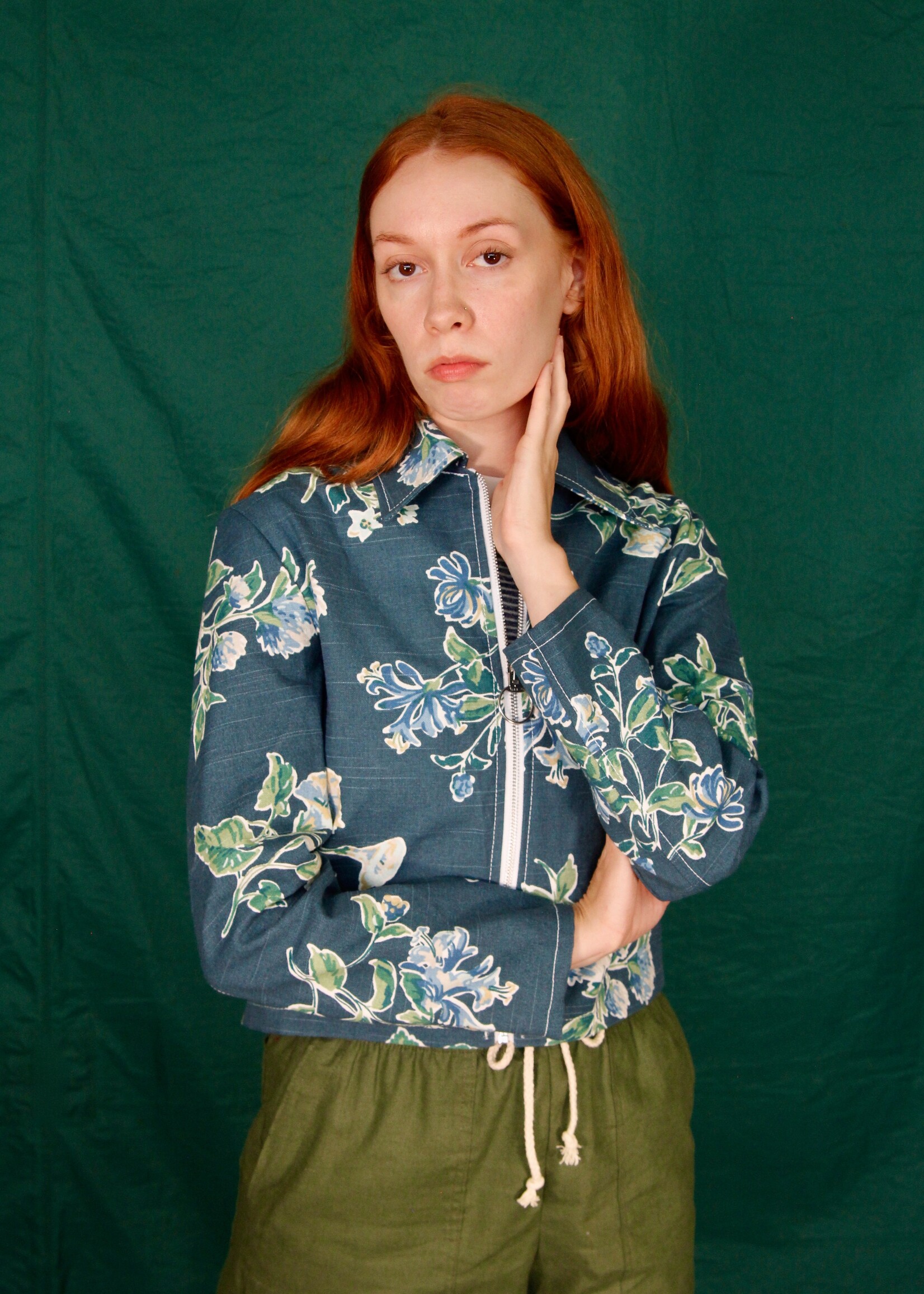 Studio Citizen Studio Citizen Zipper Jacket in Blue Floral Canvas